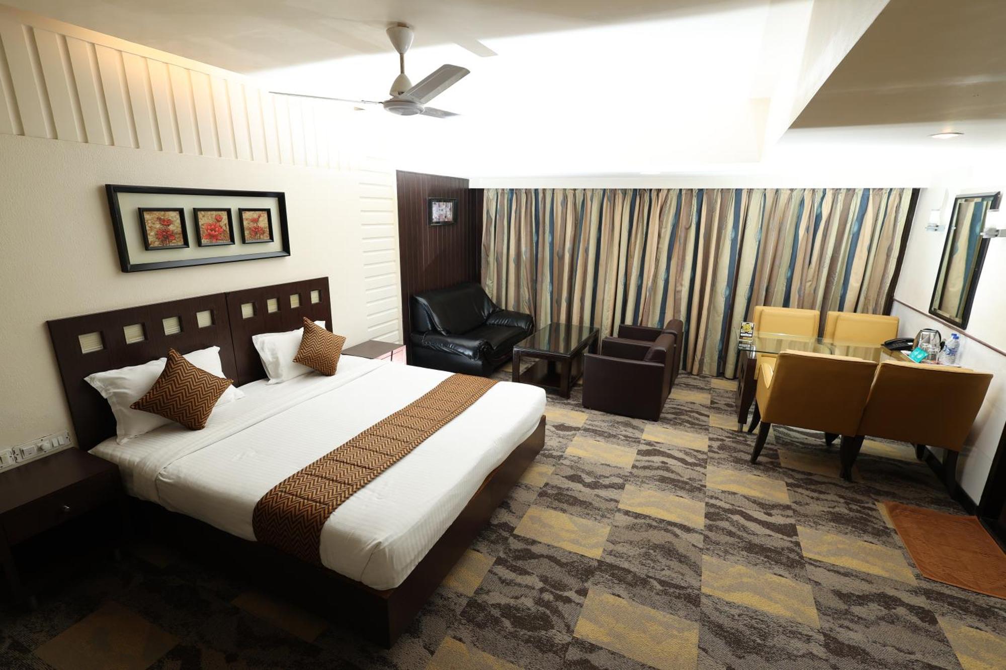 Quaint Suites Hotel & Banquet Mumbai  Buitenkant foto