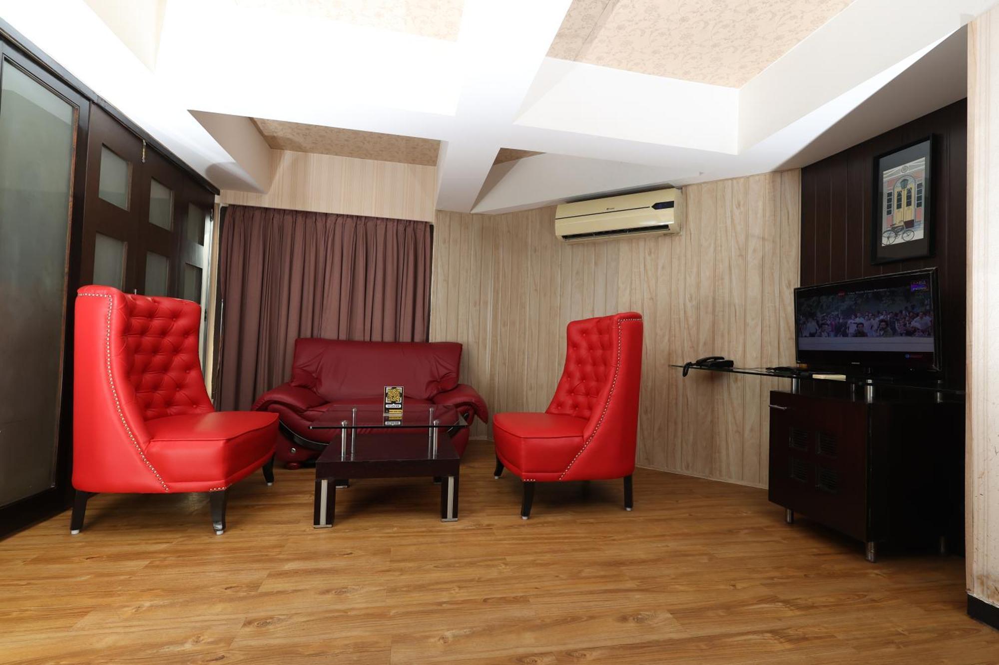 Quaint Suites Hotel & Banquet Mumbai  Buitenkant foto